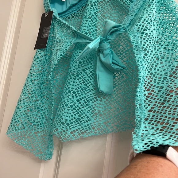 Mossimo ladies swim top - Picture 5 of 7